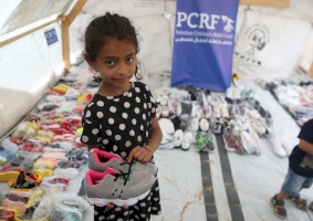 Shoe Distribution for Displaced Children and Families in UKRAINE AND GAZA