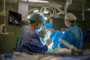 Spine Surgery Mission to UKRAINE AND GAZA: Renowned Surgeon Dr. Nazih Abu Dayyeh Transforms Lives